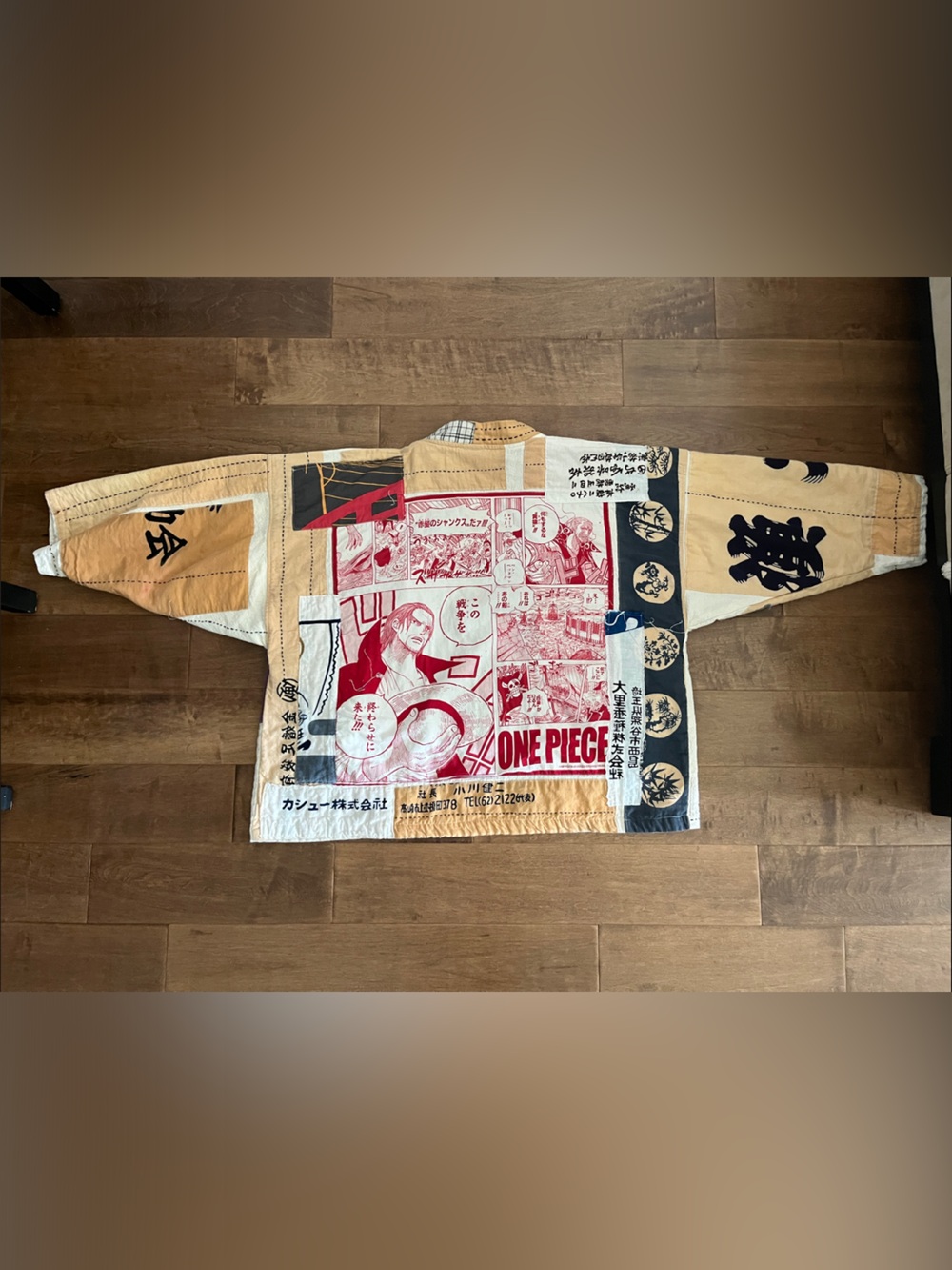 One Piece Graphic Patchwork Long-Sleeve Kimono - Beige/Red